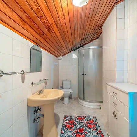 Spacious Duplex Near Sapanca Lake With Calming View